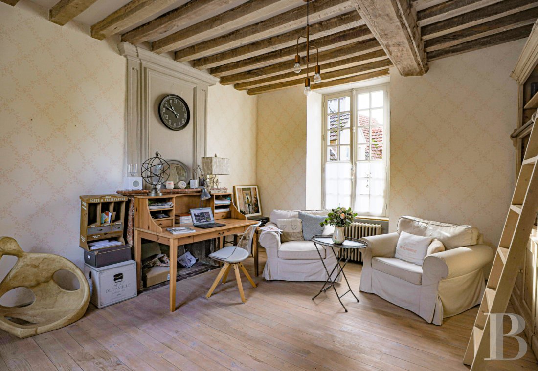 En Normandie, à Falaise, une maison des 17e et 18e siècles au cœur d’un quartier historique - photo  n°18